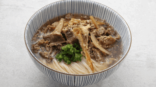 山盛り肉うどん